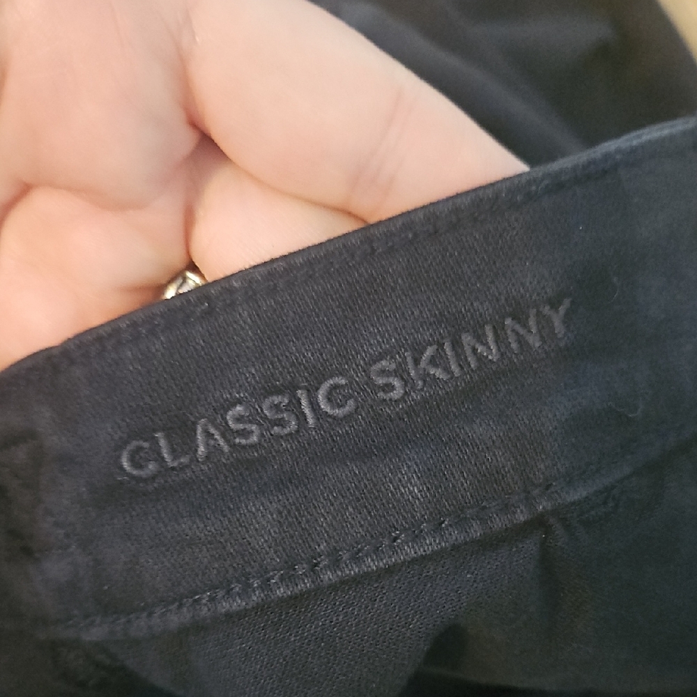 Cropped Pants - Picture 7 of 8